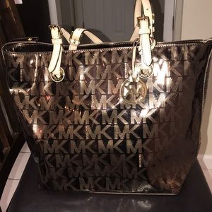 Rose gold Michael Kors tote purse